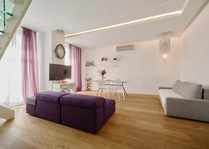 Daire Luxy Close Navigli Milano